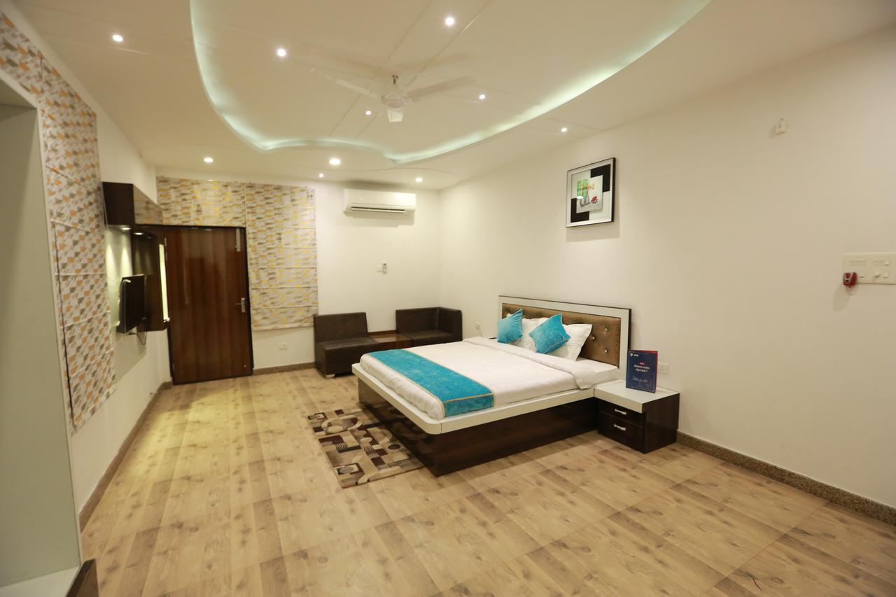 Oyo 8837 Hotel Surya Galaxy Kanpur Buitenkant foto