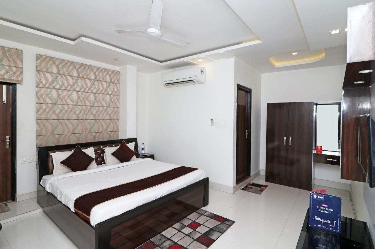 Oyo 8837 Hotel Surya Galaxy Kanpur Buitenkant foto