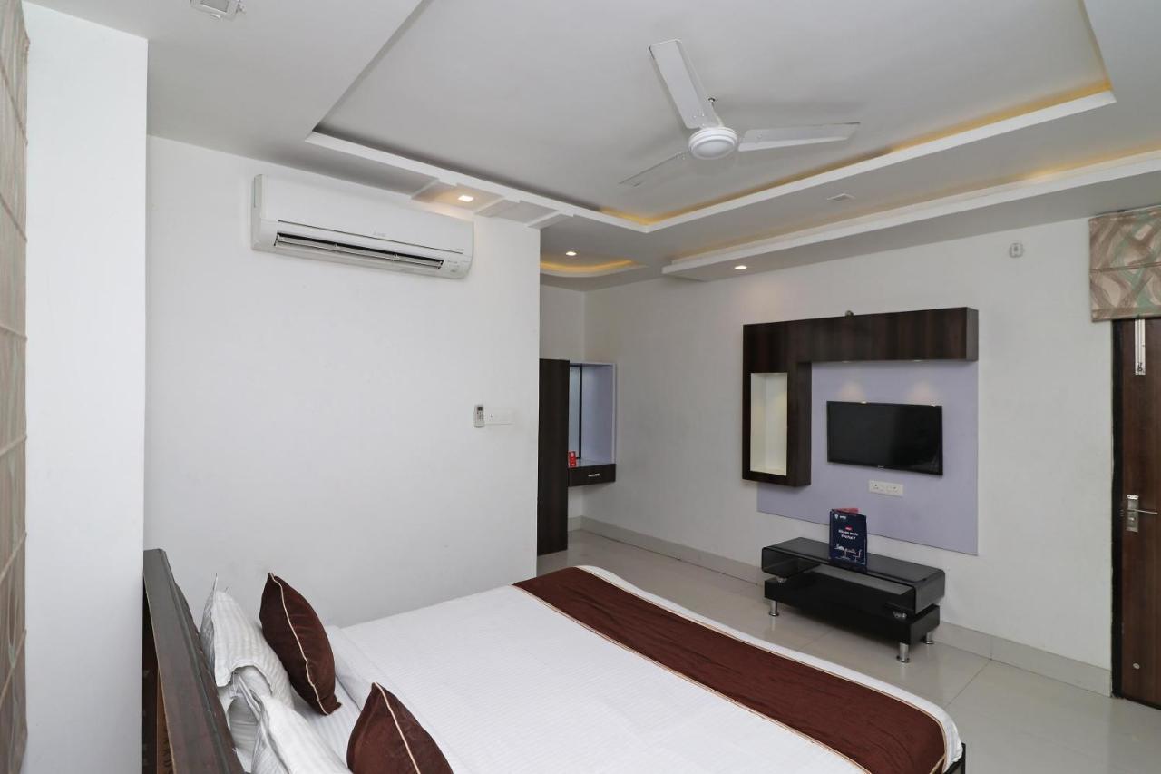 Oyo 8837 Hotel Surya Galaxy Kanpur Buitenkant foto