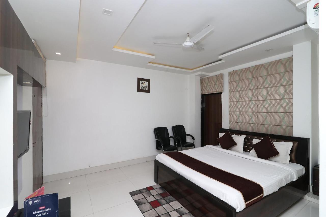 Oyo 8837 Hotel Surya Galaxy Kanpur Buitenkant foto