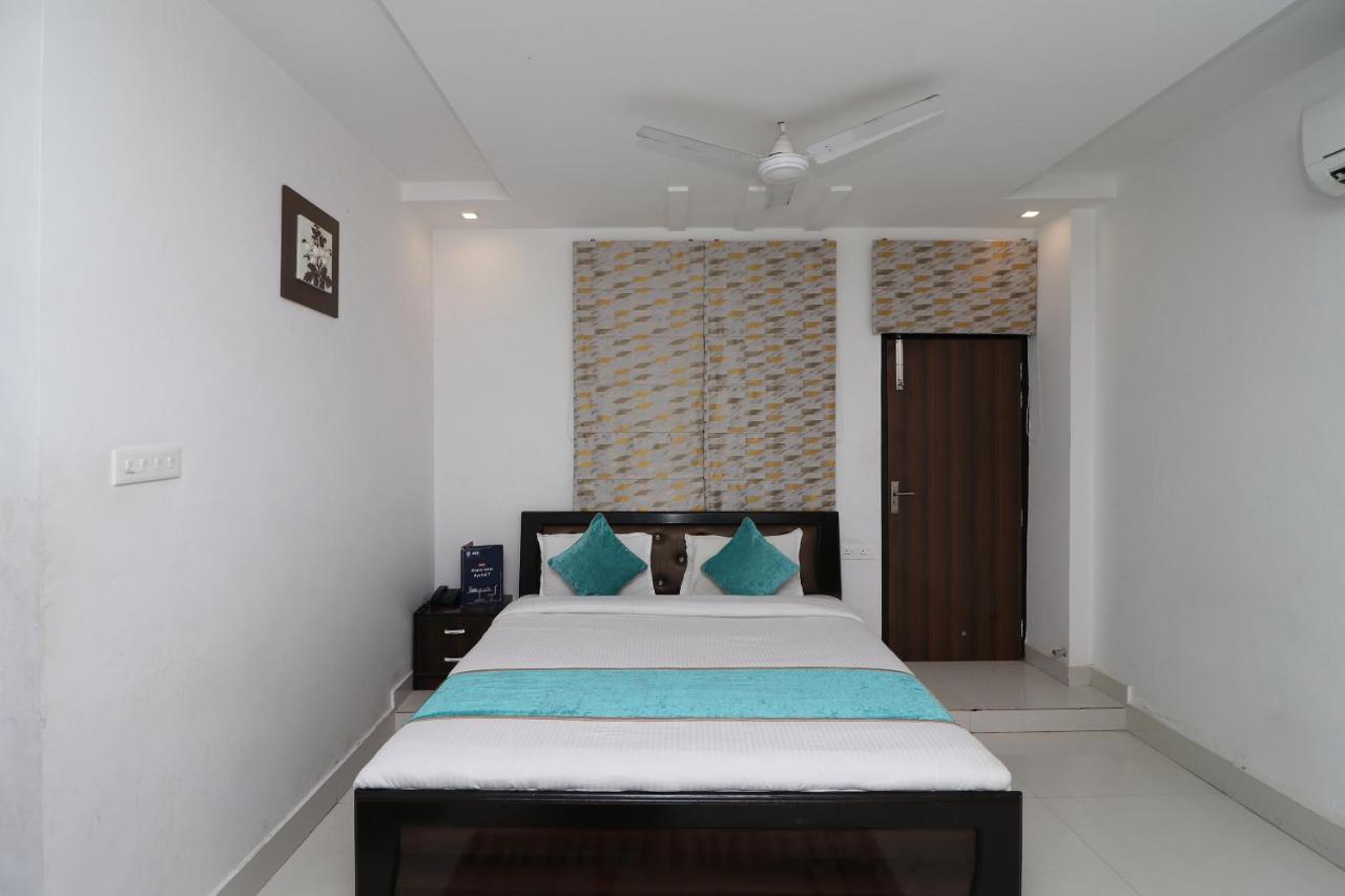 Oyo 8837 Hotel Surya Galaxy Kanpur Buitenkant foto