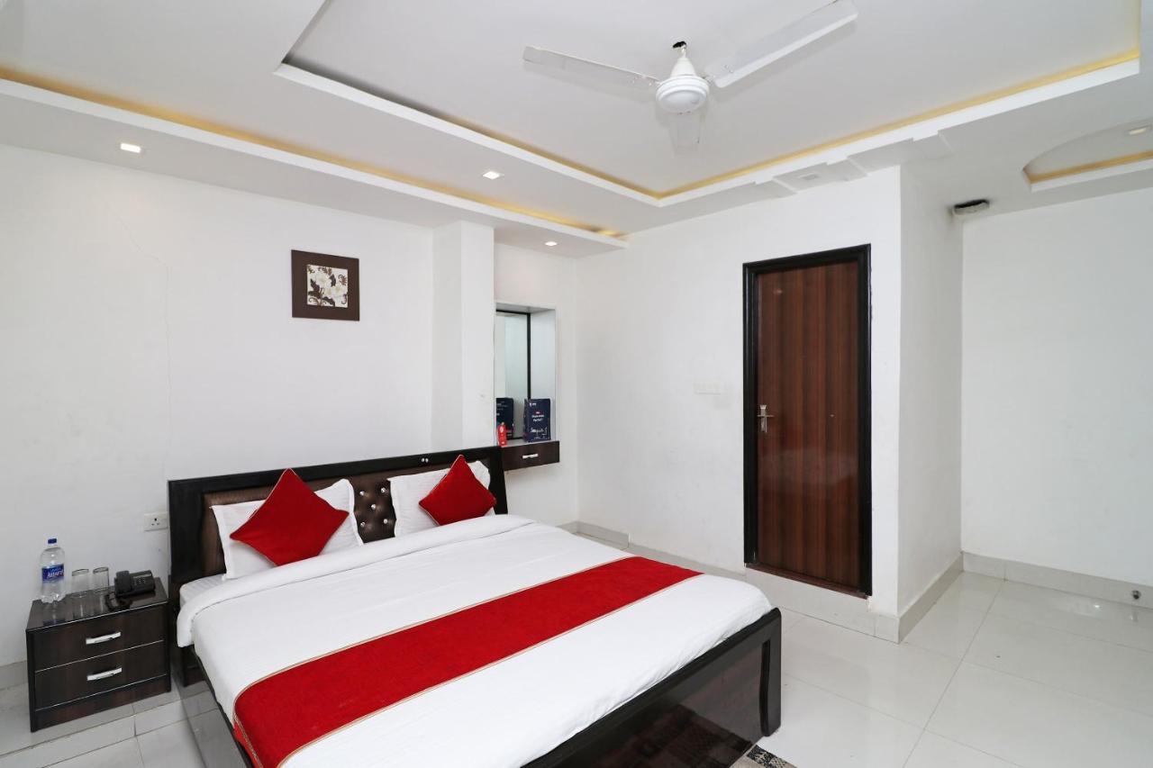 Oyo 8837 Hotel Surya Galaxy Kanpur Buitenkant foto