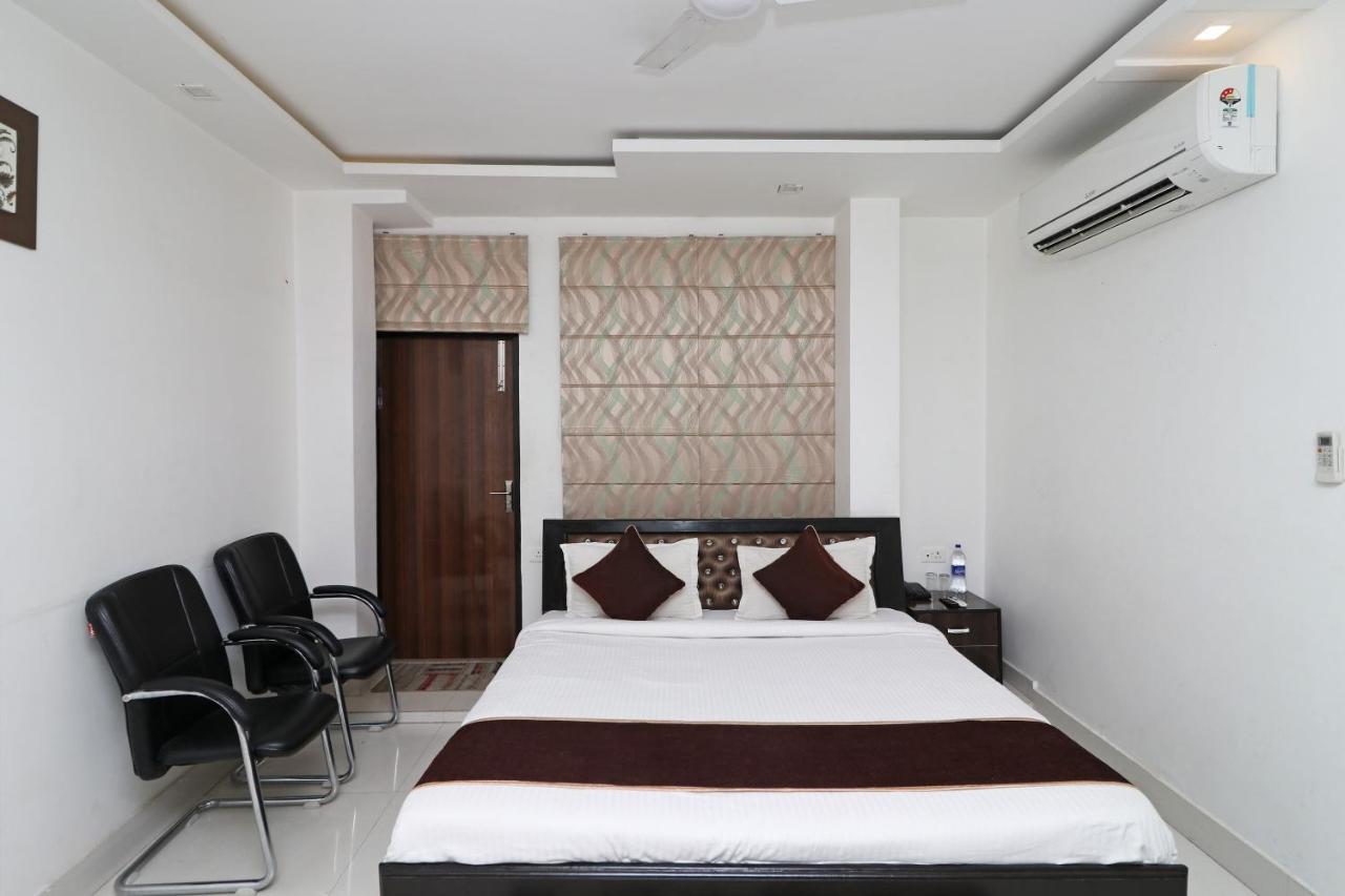 Oyo 8837 Hotel Surya Galaxy Kanpur Buitenkant foto